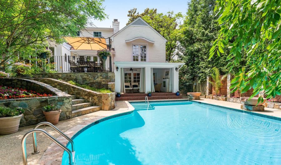 5407 BLACKISTONE Rd, Bethesda, MD 20816 - 3 Beds, 3 Bath