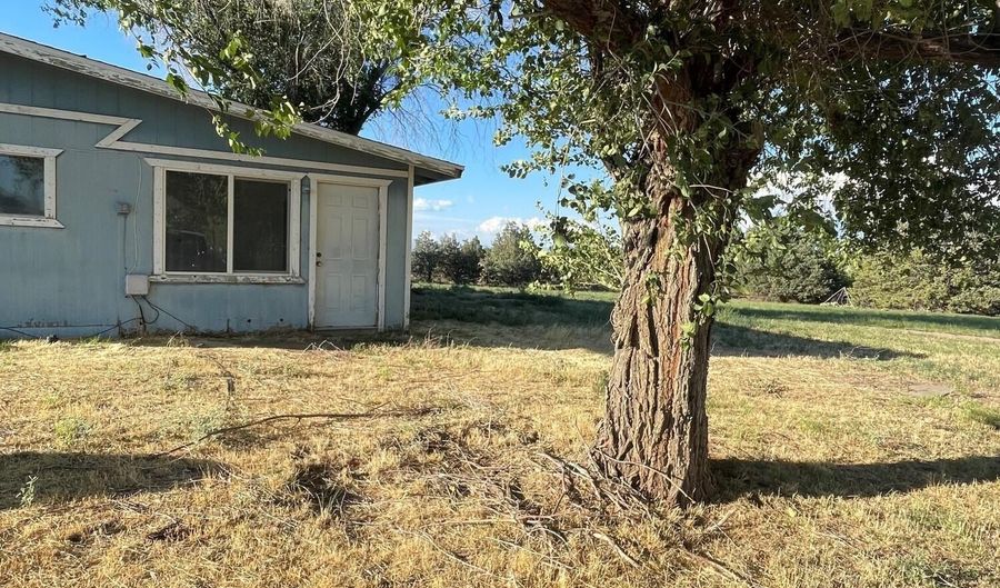 2912 N Eldred Rd, Chino Valley, AZ 86323 - 3 Beds, 2 Bath