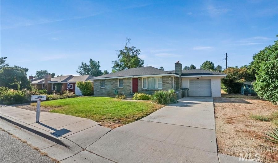 5707 W Gage St, Boise, ID 83706 - 3 Beds, 1 Bath