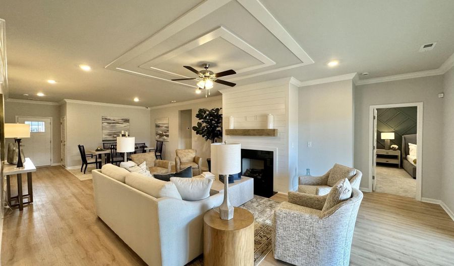 17990 Longleaf Dr, Athens, AL 35613 - 4 Beds, 3 Bath