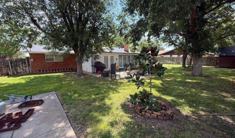 117 N Kingwood St, Hereford, TX 79045 - 3 Beds, 3 Bath