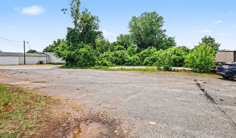 8275 Asheville Hwy, Boiling Springs, SC 29316 - 0 Beds, 0 Bath