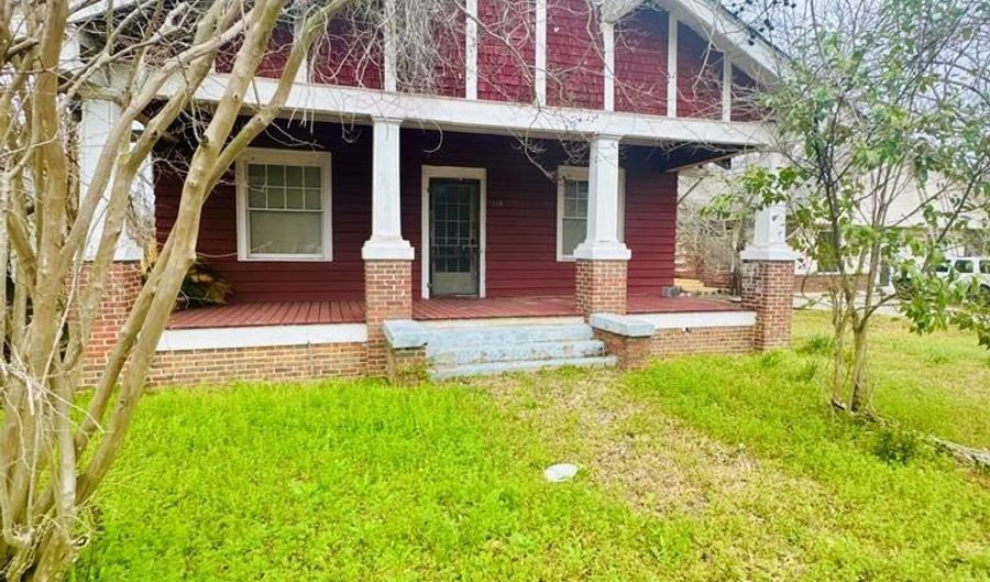 228 Church St, Andalusia, AL 36420 - 3 Beds, 1 Bath