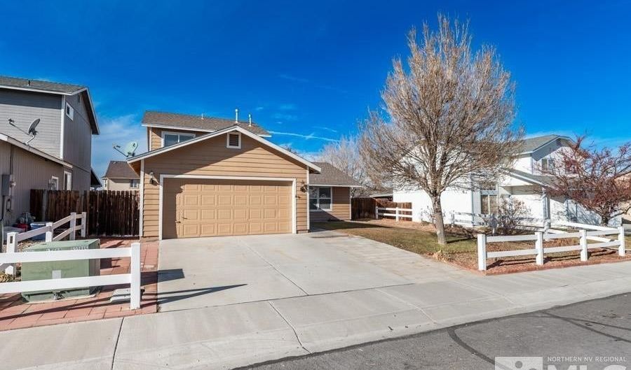 107 Double Eagle Dr, Fernley, NV 89408 - 4 Beds, 2 Bath