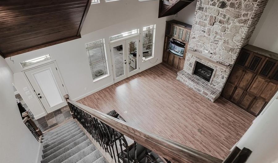 7937 Walnut Dr, Alvarado, TX 76009 - 4 Beds, 4 Bath