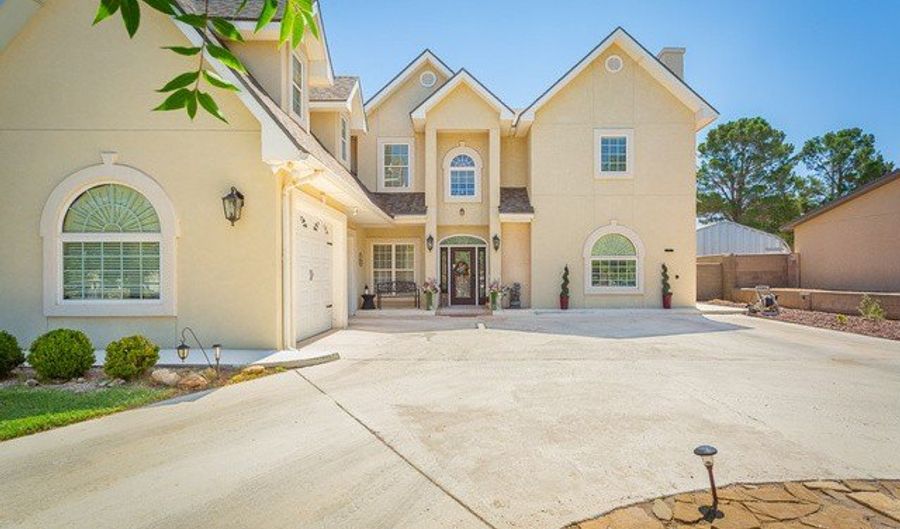 1608 N 26TH St, Artesia, NM 88210 - 4 Beds, 5 Bath