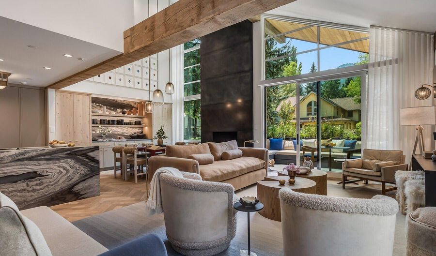 500 W Smuggler St, Aspen, CO 81611 - 4 Beds, 4 Bath