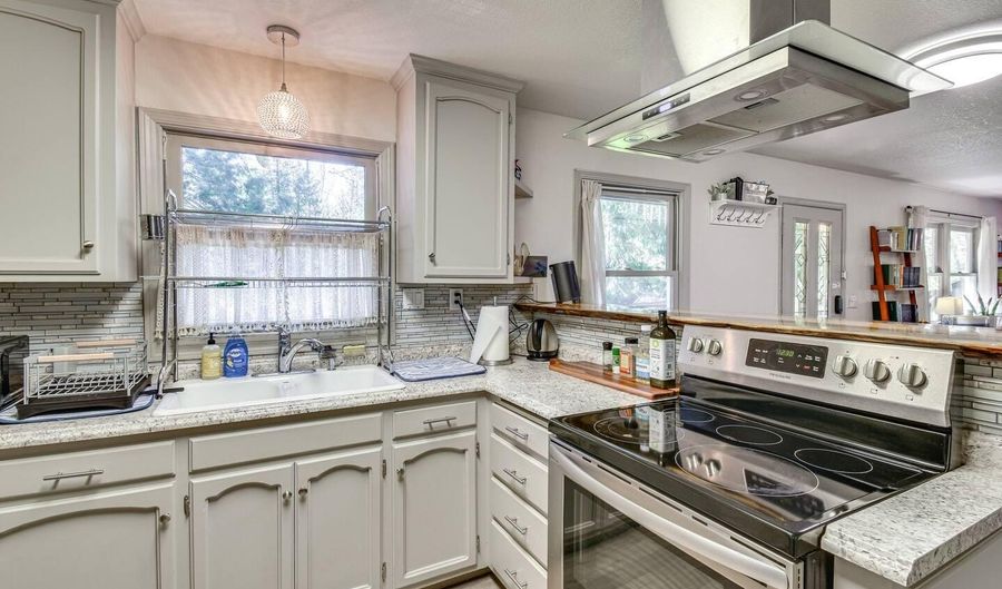 2273 Flanders Dr, Arnold, CA 95223 - 4 Beds, 2 Bath