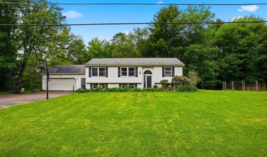 3 Rock Mountain Ests, Accord, NY 12404 - 4 Beds, 2 Bath