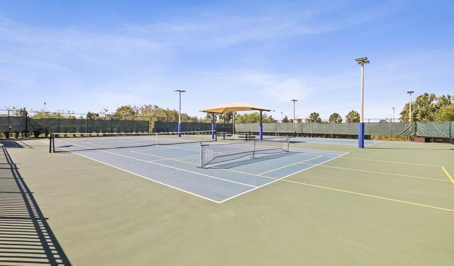 5466 SUMMER SUNSET Dr, Apollo Beach, FL 33572 - 4 Beds, 3 Bath