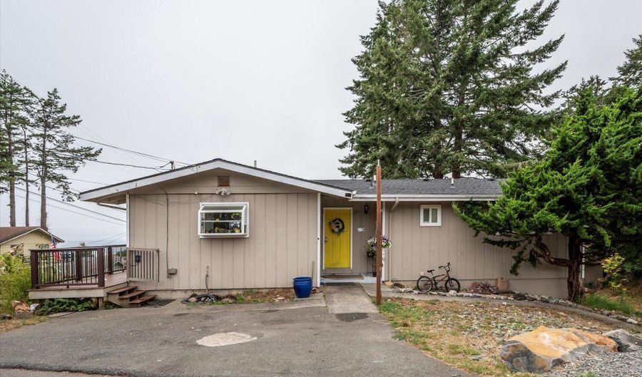 1214 Ransom Ave, Brookings, OR 97415 - 3 Beds, 2 Bath