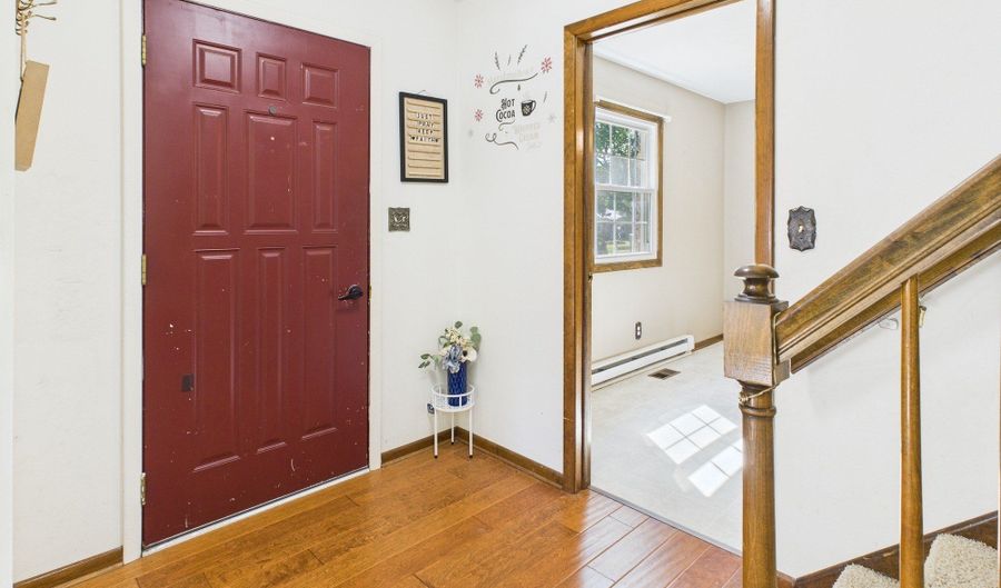 2111 Angie Ln, Anderson, IN 46017 - 4 Beds, 3 Bath