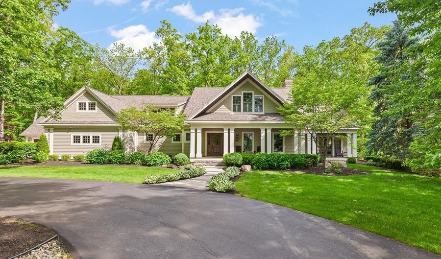 3120 Windmill Dr, Adrian, MI 49221 - 4 Beds, 5 Bath