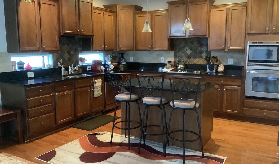 22643 TIVOLI Ln, Ashburn, VA 20148 - 5 Beds, 4 Bath