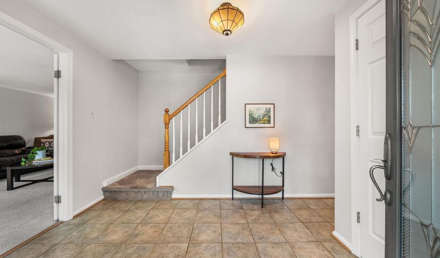 3843 30TH St N, Arlington, VA 22207 - 5 Beds, 4 Bath