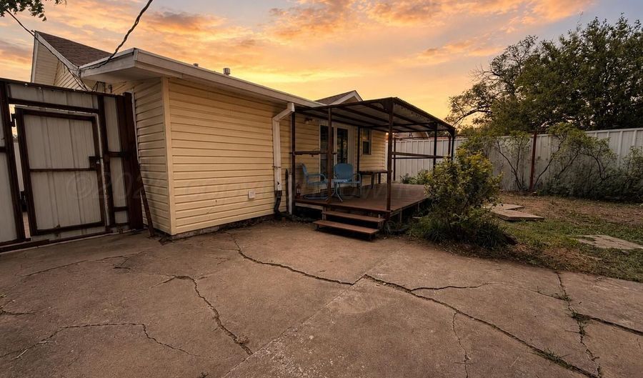606 S PROSPECT St, Amarillo, TX 79106 - 2 Beds, 2 Bath