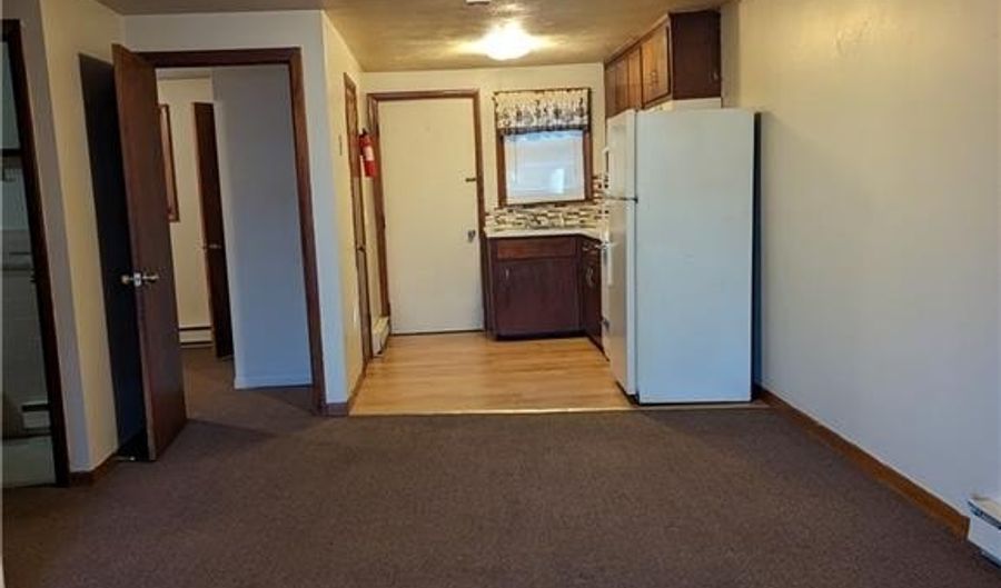 33 Gadoury Ave 8, Coventry, RI 02816 - 2 Beds, 1 Bath