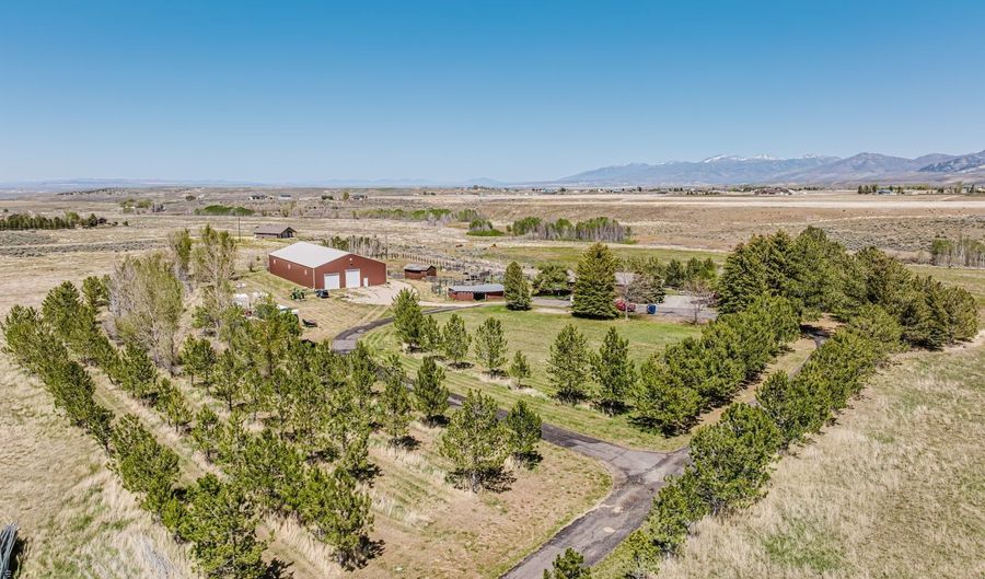 2574 Lamoille Hwy, Lamoille, NV 89828 - 4 Beds, 4 Bath