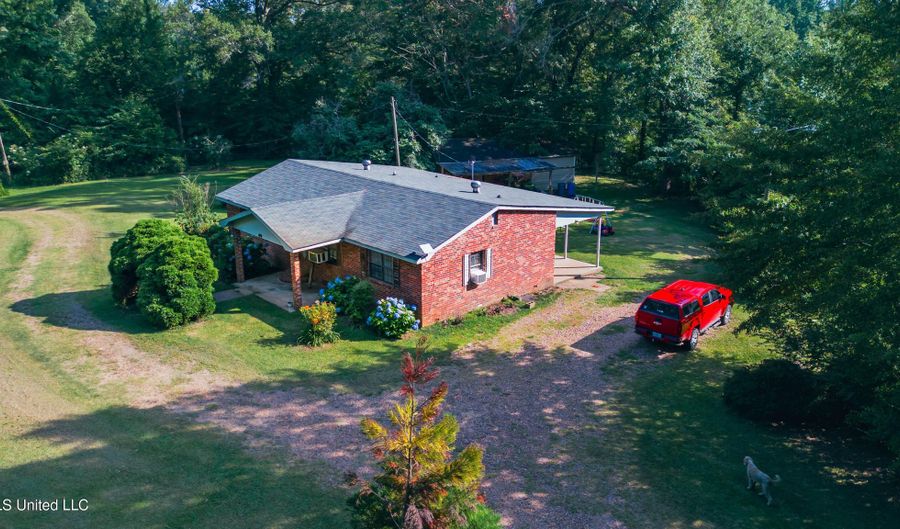 5699 Hebron Church Rd, Bentonia, MS 39040 - 3 Beds, 2 Bath