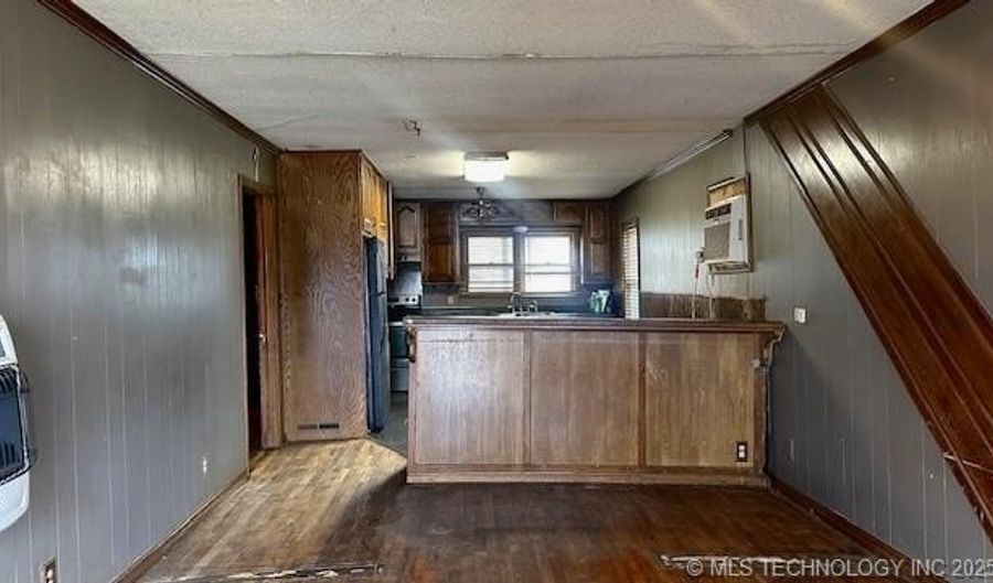 230 13th Ave NW, Ardmore, OK 73401 - 2 Beds, 1 Bath