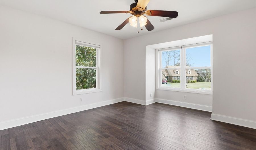 989 Dowlingwood Dr, Beaufort, SC 29902 - 4 Beds, 3 Bath