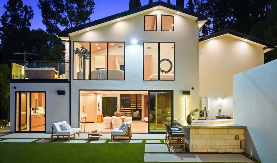 4551 Alonzo Ave, Encino, CA 91316 - 5 Beds, 5 Bath