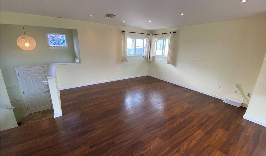 1886 St Louis Dr, Honolulu, HI 96816 - 3 Beds, 3 Bath