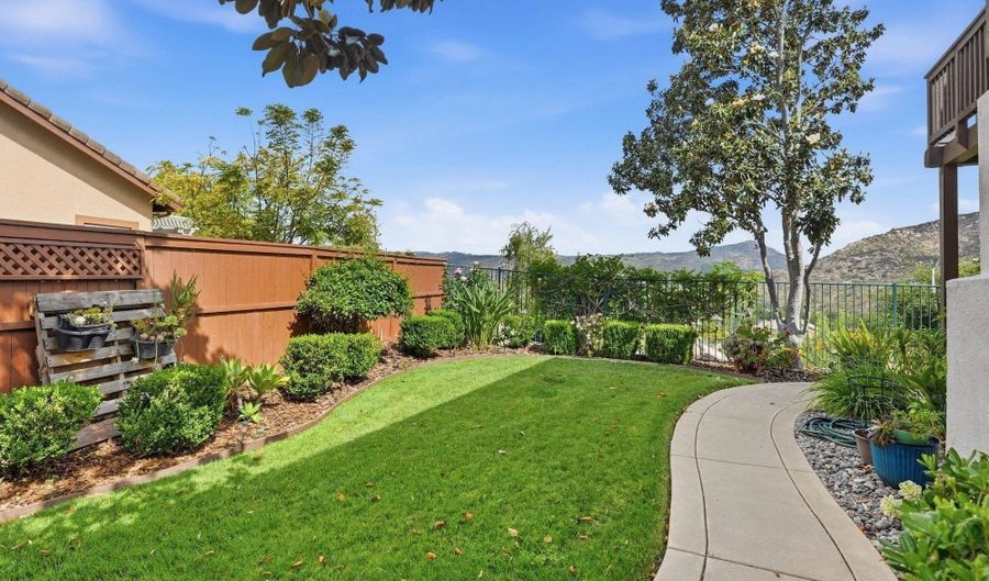3234 Meadow Grass Ln, Escondido, CA 92027 - 4 Beds, 3 Bath