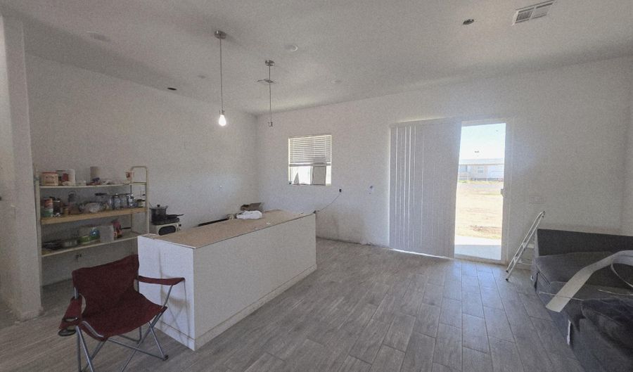 14233 S Burma Rd, Arizona City, AZ 85123 - 4 Beds, 2 Bath