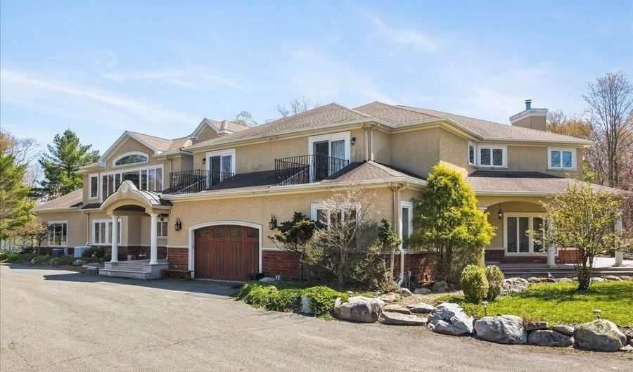 2176 Stony Run Pl, Blakeslee, PA 18610 - 10 Beds, 11 Bath