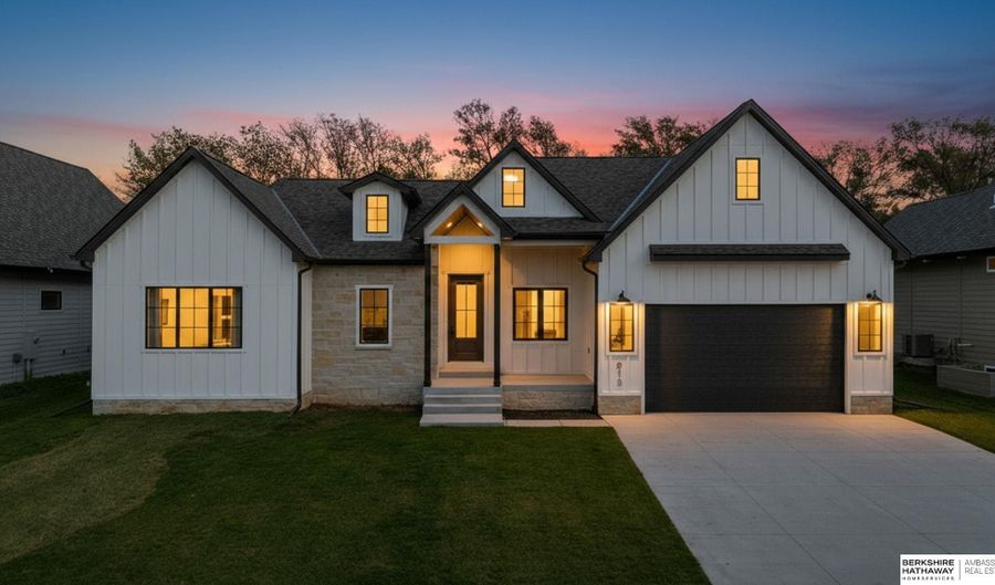 815 S Lakeview Way, Ashland, NE 68003 - 4 Beds, 3 Bath