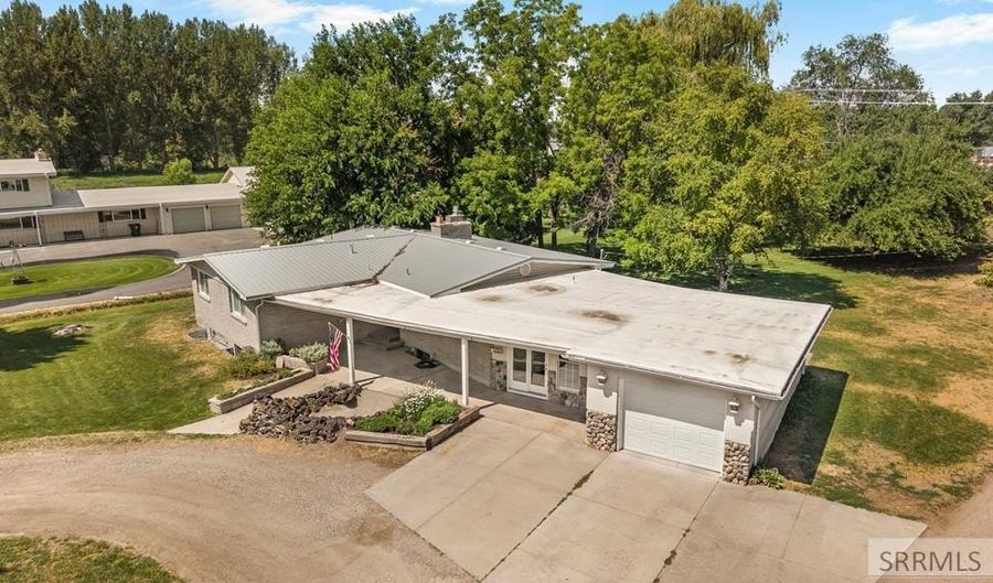 1355 S Shilling Ave, Blackfoot, ID 83221 - 4 Beds, 2 Bath