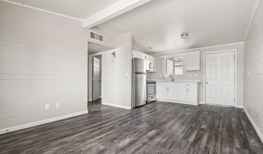 221 5TH Ave 225, Buckeye, AZ 85326 - 1 Beds, 1 Bath