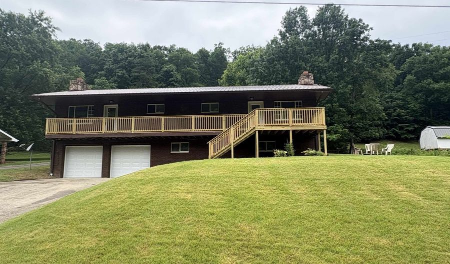 419 Heath Creek Rd, Barboursville, WV 25504 - 4 Beds, 3 Bath