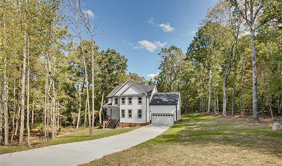 1559 Allen Ct, Asheboro, NC 27205 - 4 Beds, 5 Bath