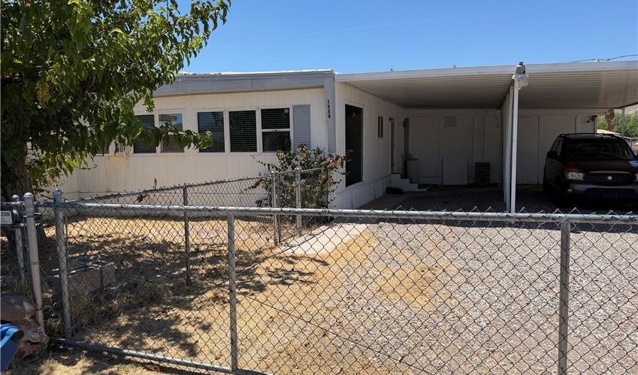 1967 Del Norte Dr, Bullhead City, AZ 86442 - 5 Beds, 3 Bath