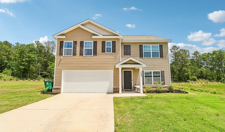 193 W Rapid Run, Camden, SC 29020 - 5 Beds, 3 Bath