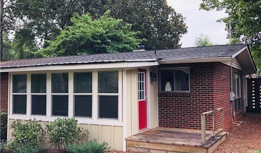 123 Garden Ln, Athens, GA 30606 - 3 Beds, 2 Bath