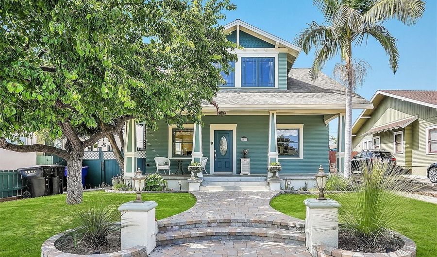 3090 Hawthorn St, San Diego, CA 92104 - 5 Beds, 2 Bath