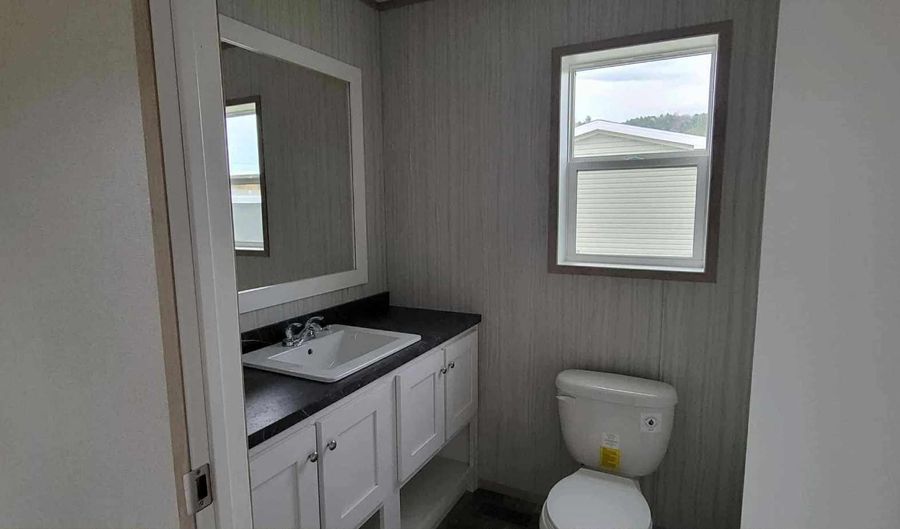 97 Sesame St, Braintree, VT 05060 - 2 Beds, 2 Bath