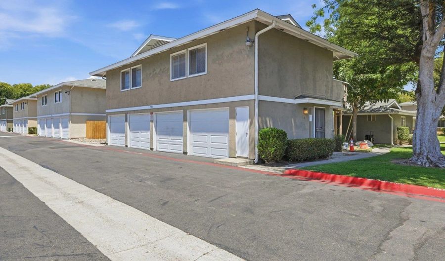 2504 Wanek Rd D, Escondido, CA 92027 - 2 Beds, 1 Bath
