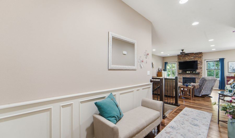 617 Timberview Dr, Adel, IA 50003 - 4 Beds, 3 Bath