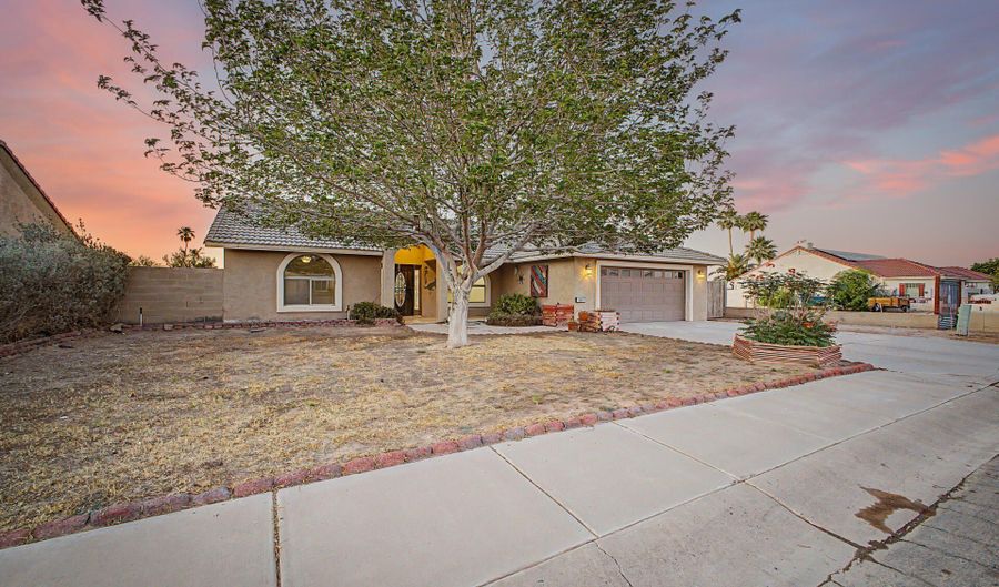 10048 W SAN LAZARO Dr, Arizona City, AZ 85123 - 3 Beds, 2 Bath
