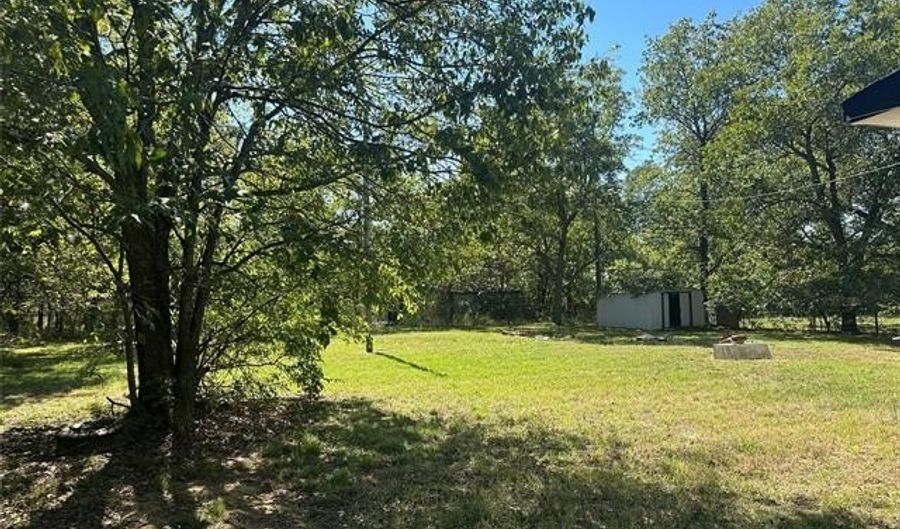 1212 Martin Luther King Blvd, Ardmore, OK 73401 - 2 Beds, 1 Bath