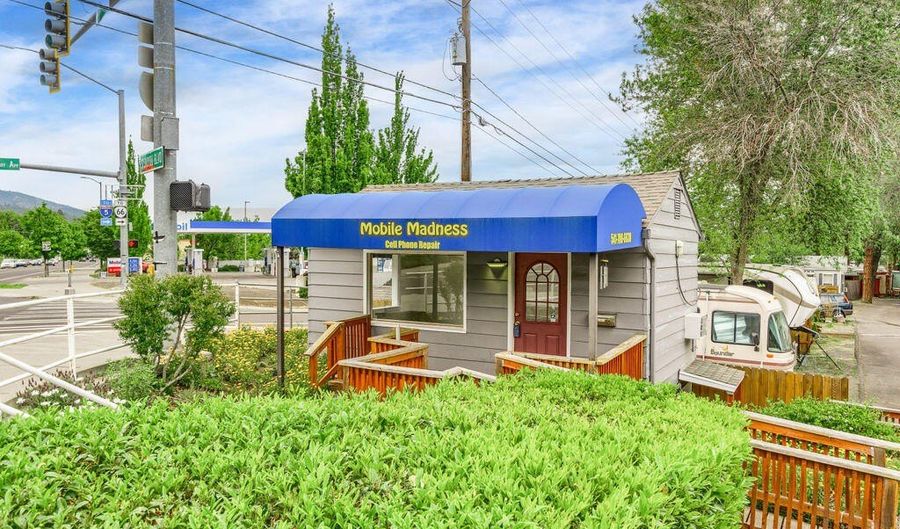 1545 Siskiyou Blvd, Ashland, OR 97520 - 0 Beds, 0 Bath