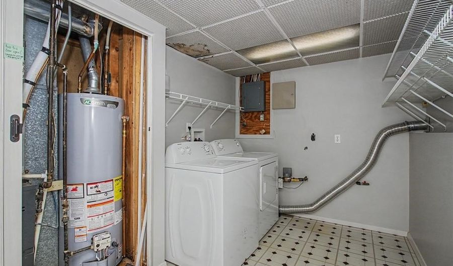 703 Meadow Pl, Ames, IA 50010 - 3 Beds, 2 Bath