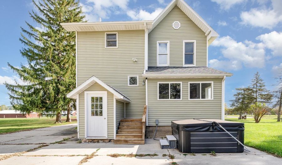 706 S Lincoln Ave, Alma, MI 48801 - 3 Beds, 2 Bath