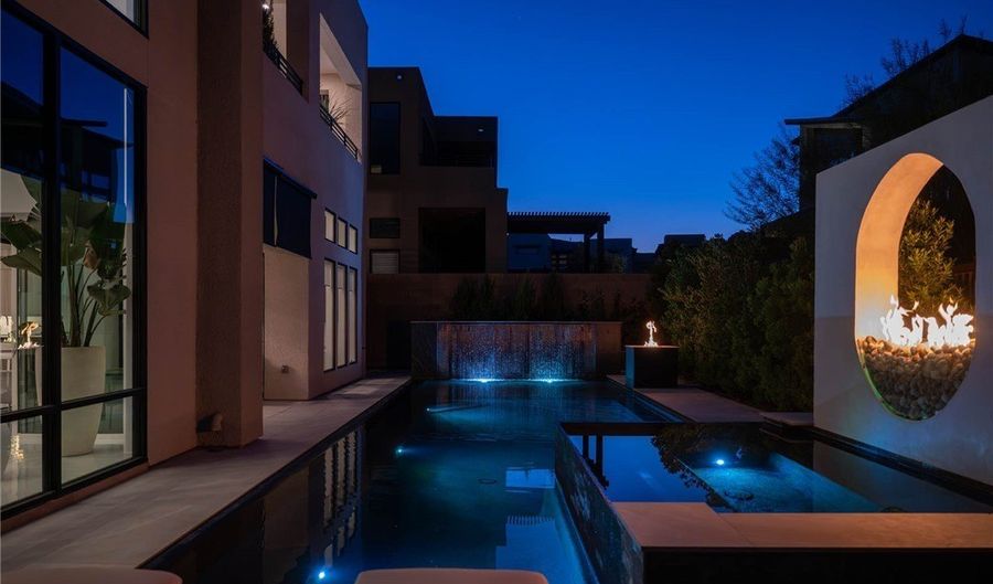 10752 PATINA HILLS Ct, Las Vegas, NV 89135 - 4 Beds, 5 Bath