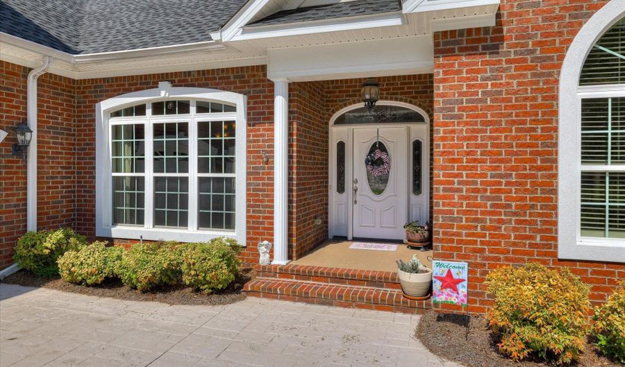 252 Forest Pines Rd, Aiken, SC 29803 - 4 Beds, 3 Bath