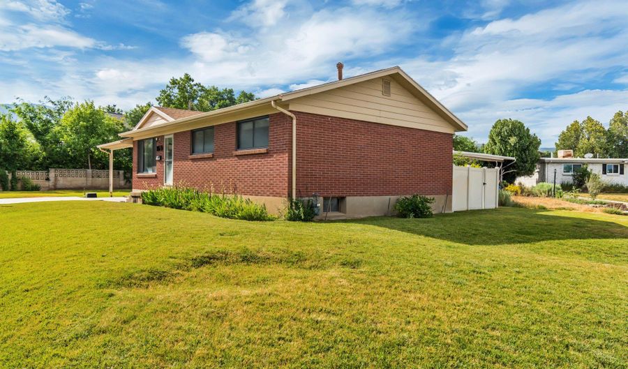 109 W 900 S, Bountiful, UT 84010 - 4 Beds, 2 Bath